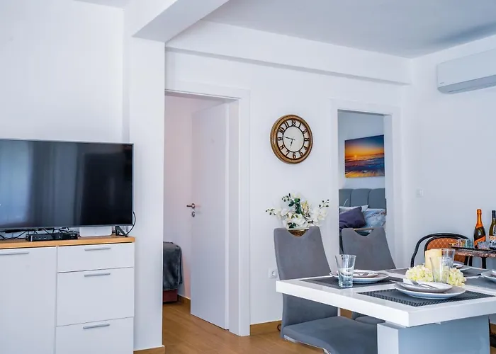 Tatil Evi Vila Maslina Grscica Brnistrova